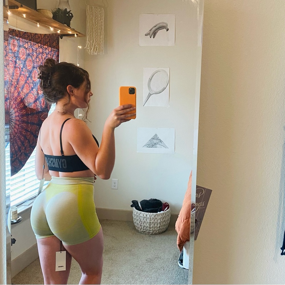 Gymshark - Hyper Amplify Seamless Shorts